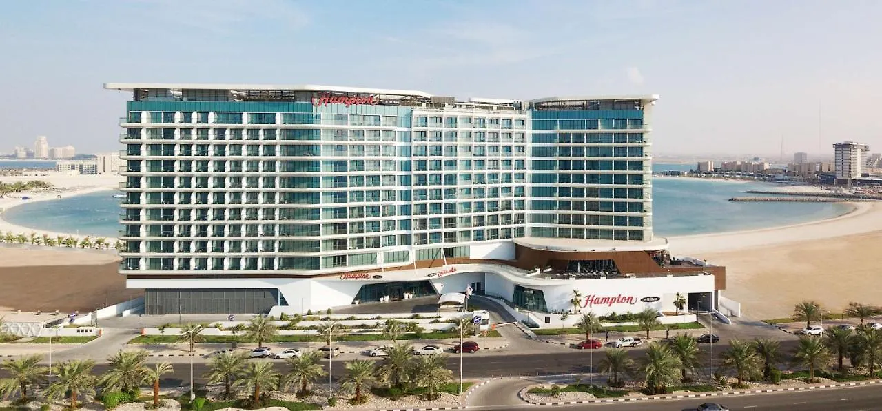 Отель Hampton By Hilton Marjan Island Рас-эль-Хайма