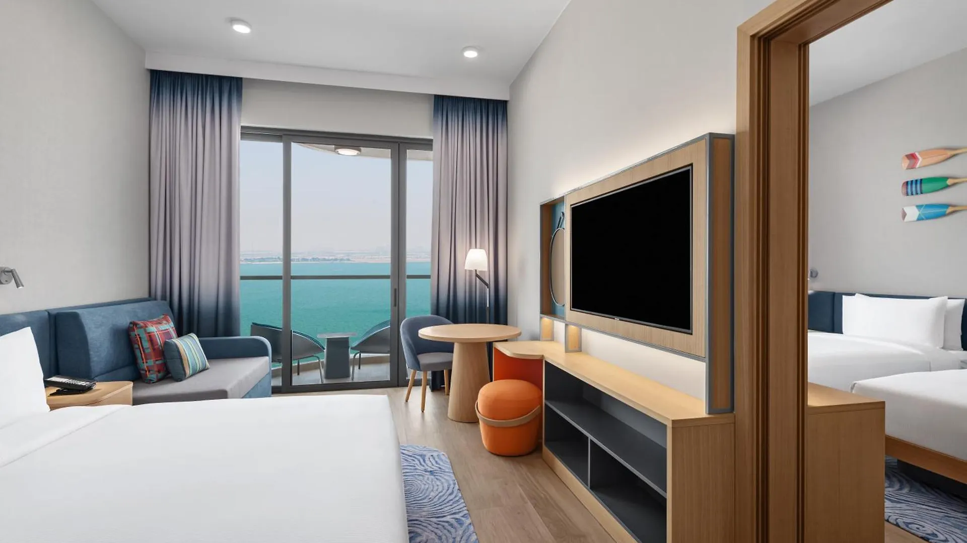 Отель Hampton By Hilton Marjan Island Рас-эль-Хайма