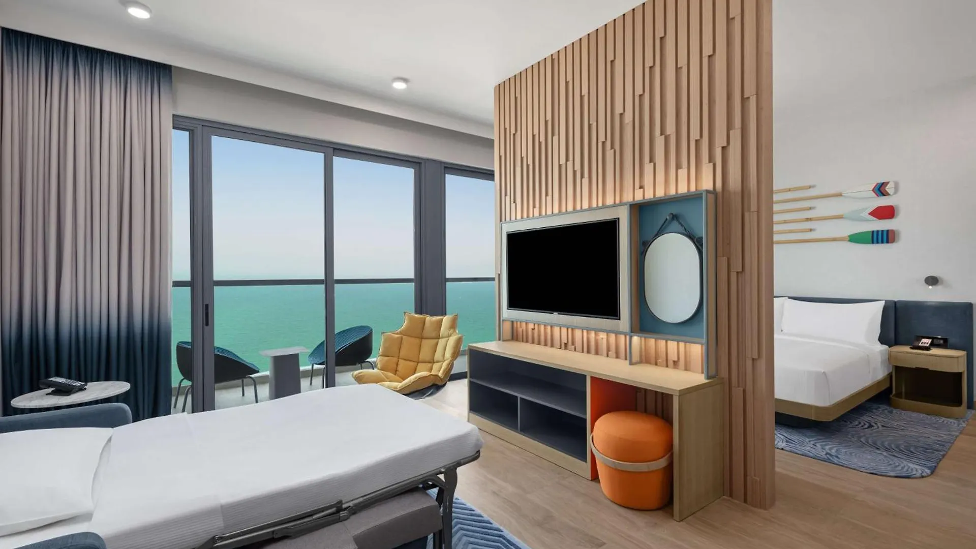 Курортный комплекс Отель Hampton By Hilton Marjan Island Рас-эль-Хайма