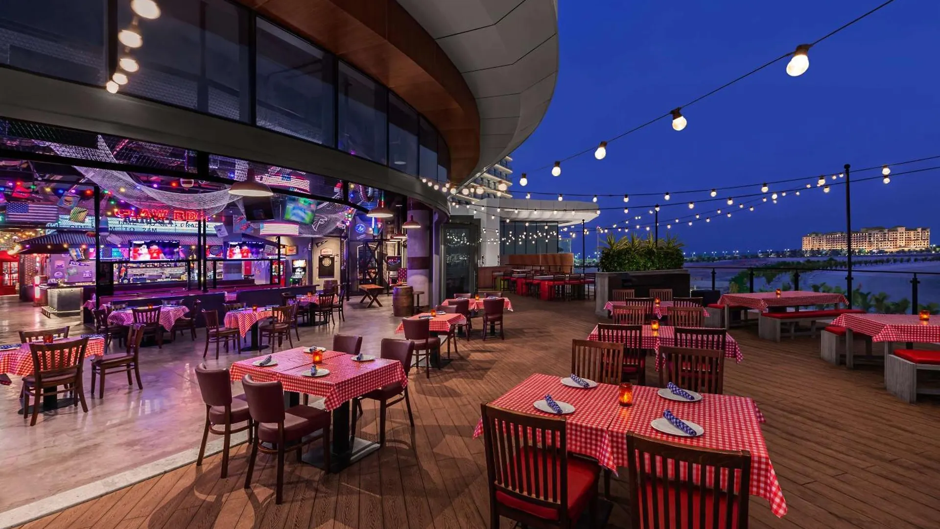 Отель Hampton By Hilton Marjan Island Рас-эль-Хайма